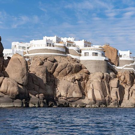 Benben By Dhara Hotels - Adults Only Асуан Екстериор снимка The fort of the island of Asmara