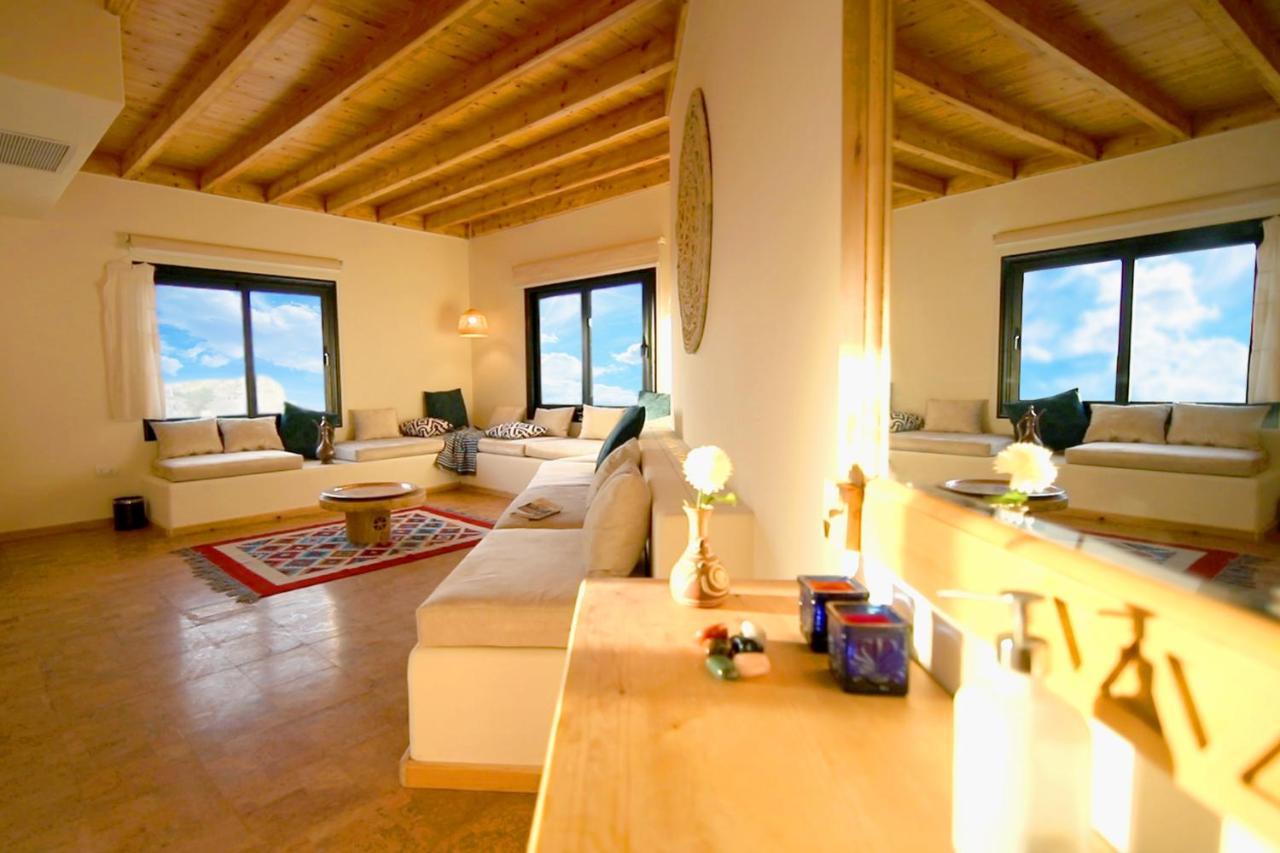 Benben By Dhara Hotels - Adults Only Асуан Екстериор снимка Interior of a Santa Fe hotel