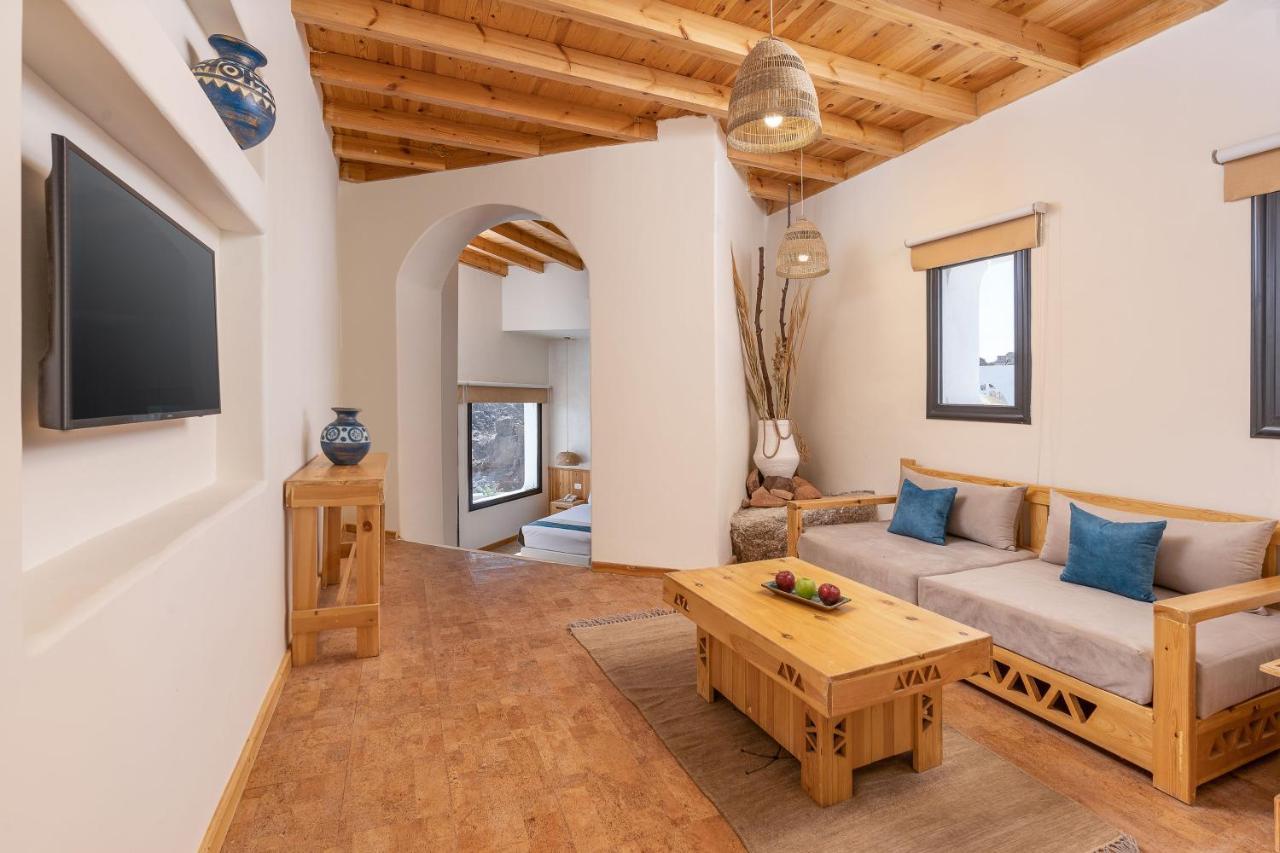 Benben By Dhara Hotels - Adults Only Асуан Екстериор снимка Interior of the Inn at Eagle Mountain