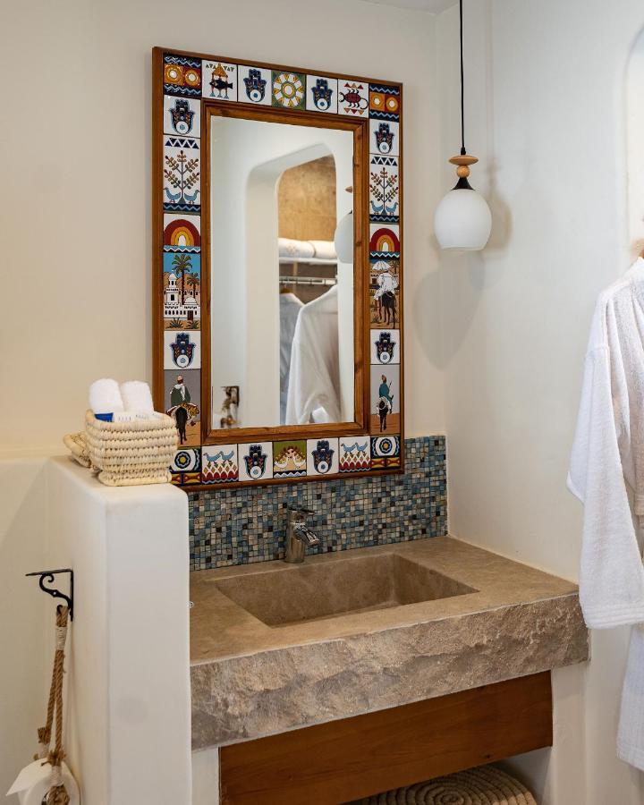 Benben By Dhara Hotels - Adults Only Асуан Екстериор снимка Bathroom at the Hotel